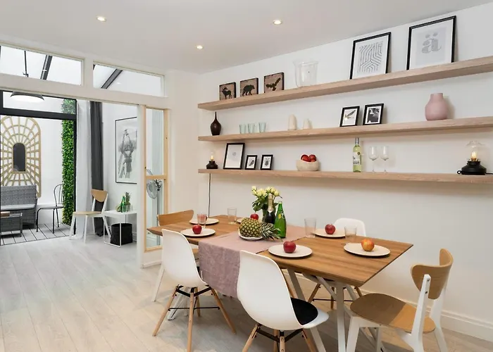 Huge & Central 3 Bedr, 4 Beds, 2,5 Bath Covent Gdn